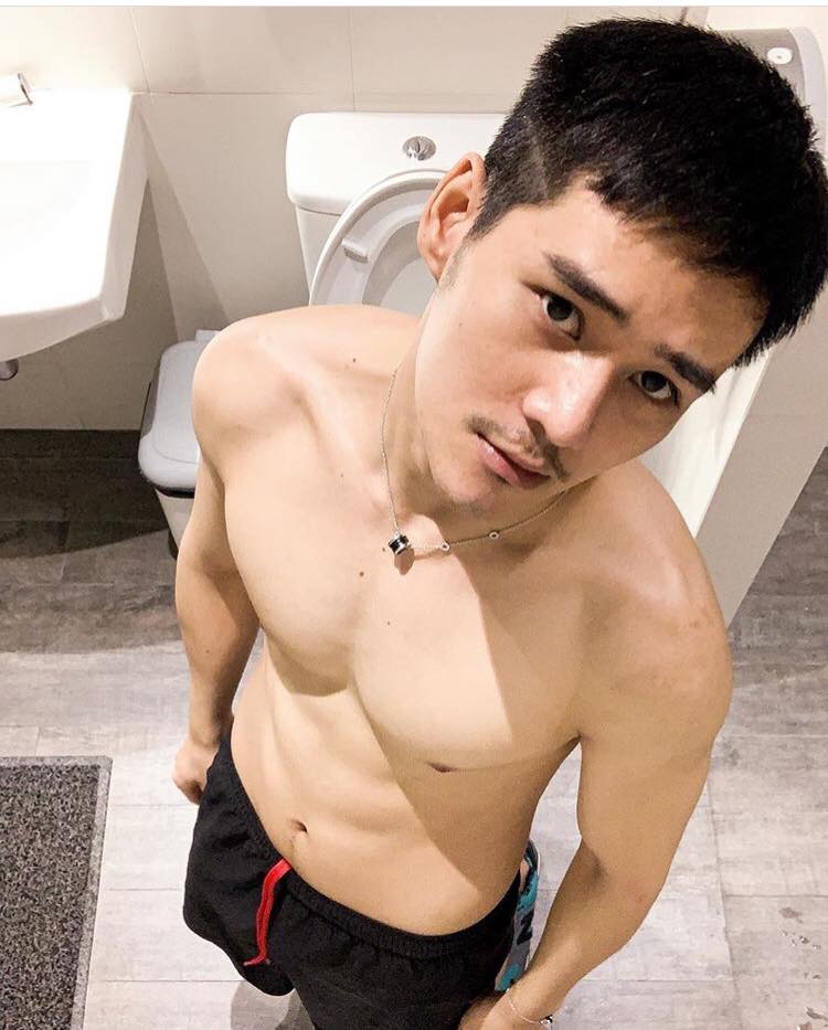 หล่อบ้างน่ารักบ้าง ๔๙