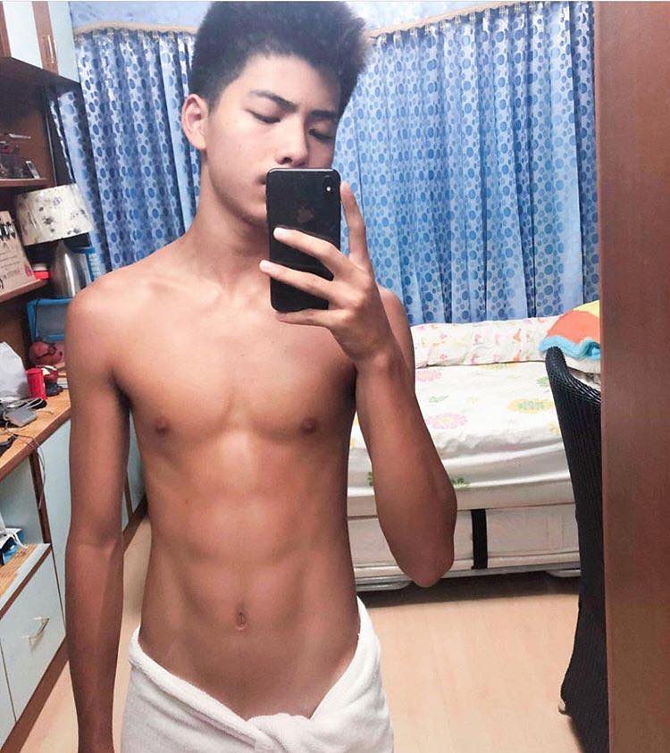 หล่อบ้างน่ารักบ้าง ๔๙