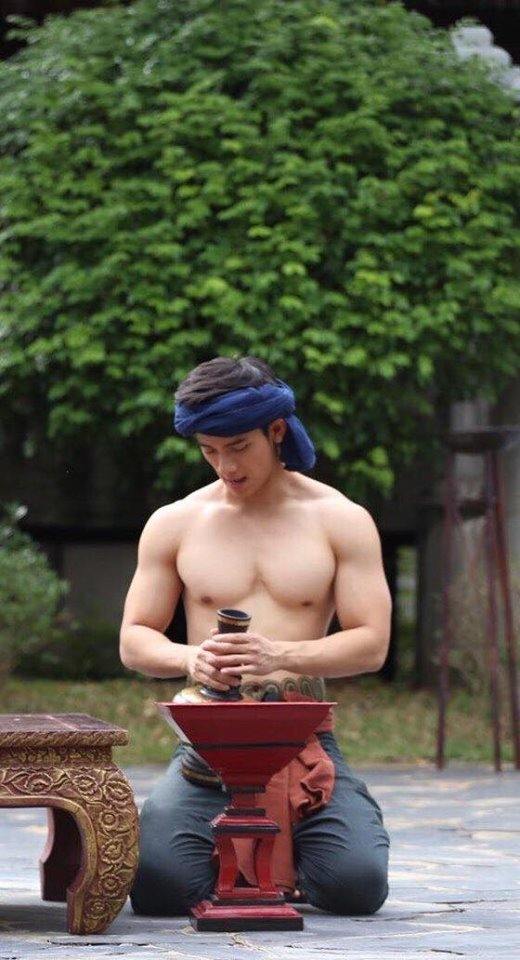 หล่อบ้างน่ารักบ้าง ๕๐