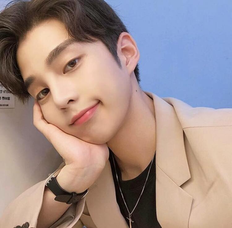หล่อบ้างน่ารักบ้าง ๕๑