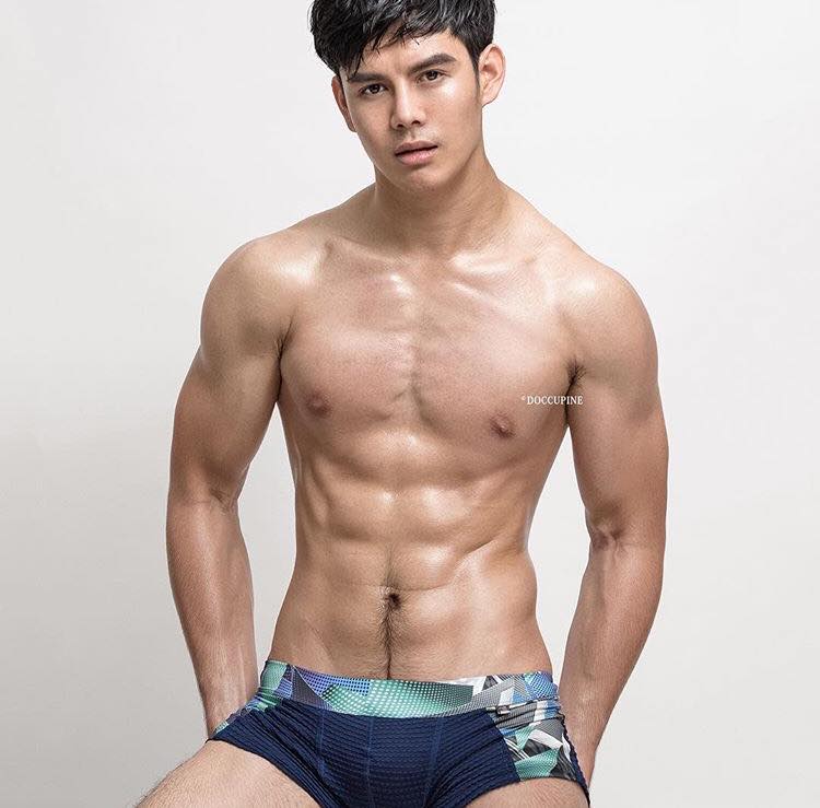 หล่อบ้างน่ารักบ้าง ๕๑