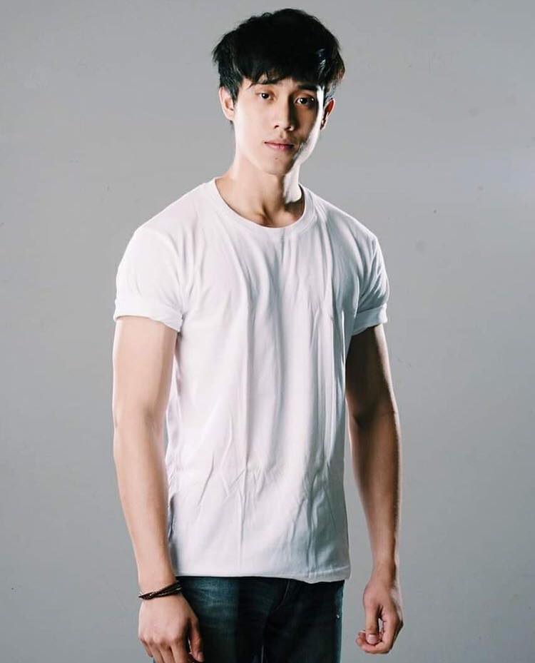 หล่อบ้างน่ารักบ้าง ๕๒