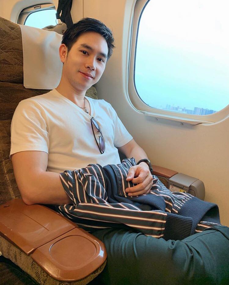 หล่อบ้างน่ารักบ้าง ๕๒