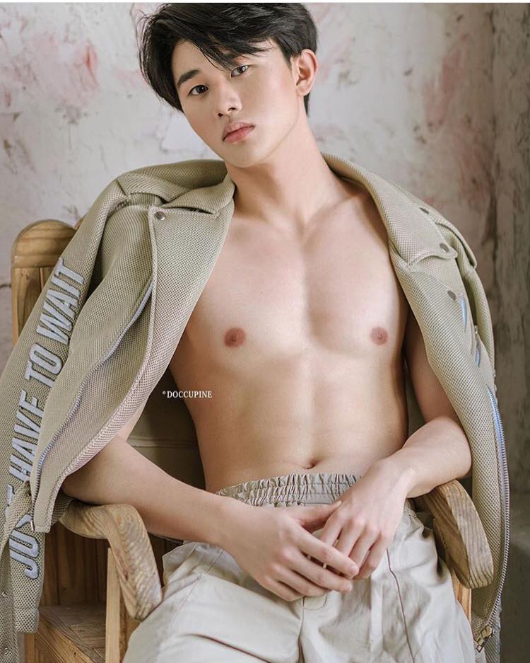 หล่อบ้างน่ารักบ้าง ๕๒