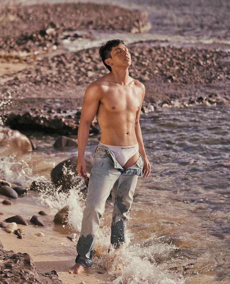 หล่อบ้างน่ารักบ้าง ๕๒