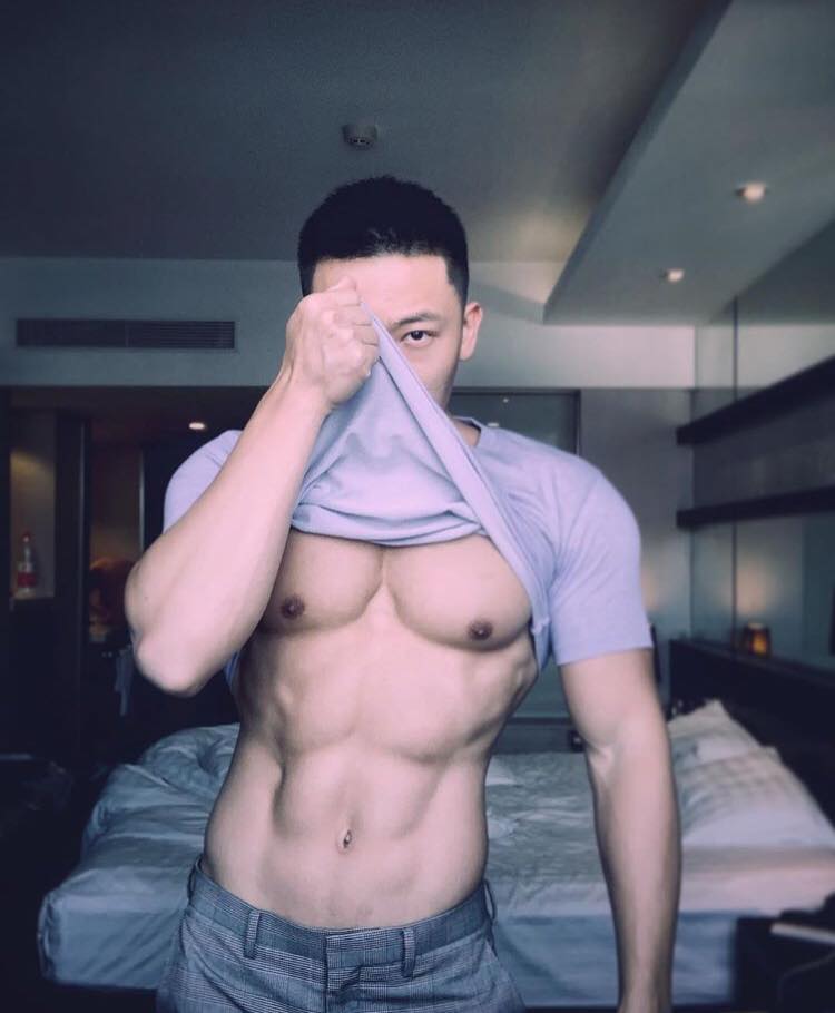 หล่อบ้างน่ารักบ้าง ๕๓