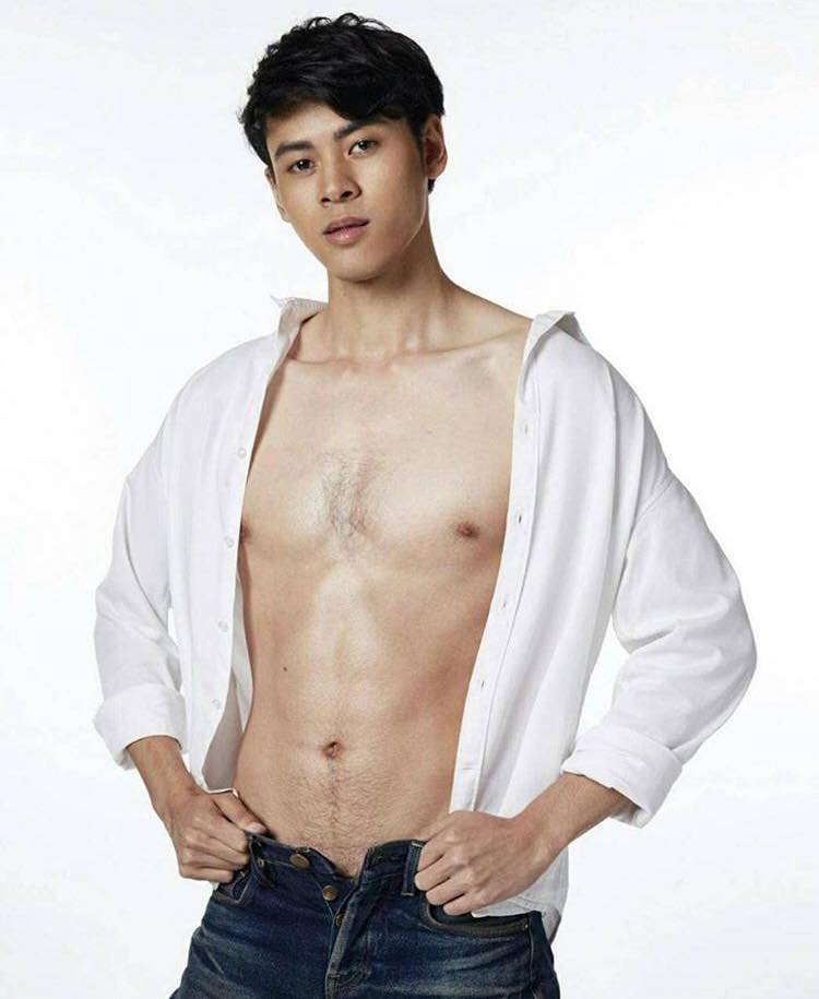 หล่อบ้างน่ารักบ้าง ๕๓