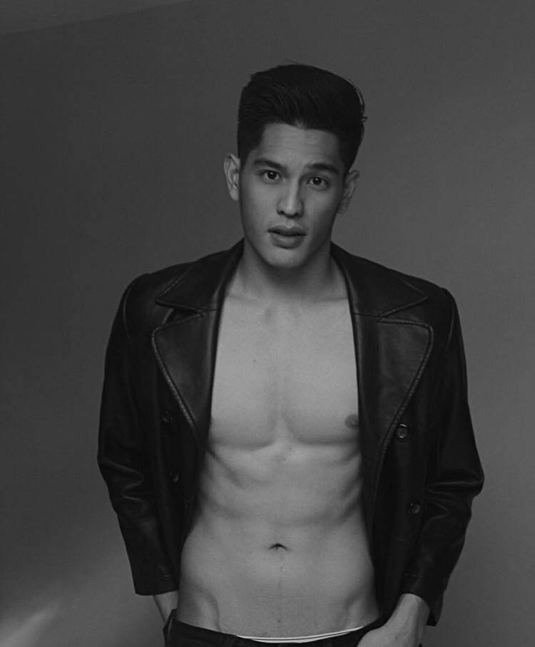 หล่อบ้างน่ารักบ้าง ๕๔