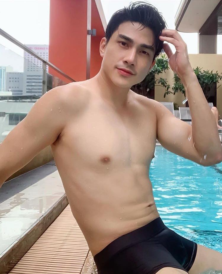 หล่อบ้างน่ารักบ้าง ๕๔