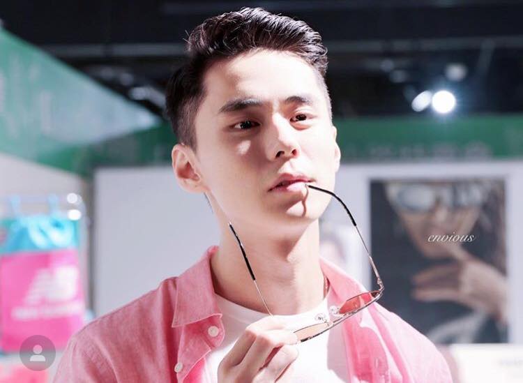 หล่อบ้างน่ารักบ้าง ๕๔