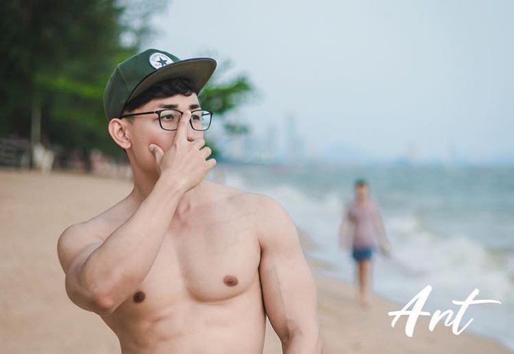 หล่อบ้างน่ารักบ้าง ๕๖