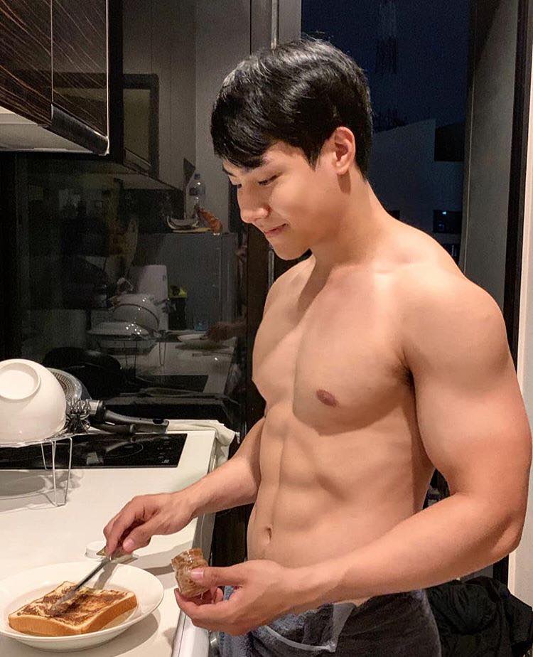 หล่อบ้างน่ารักบ้าง ๕๗