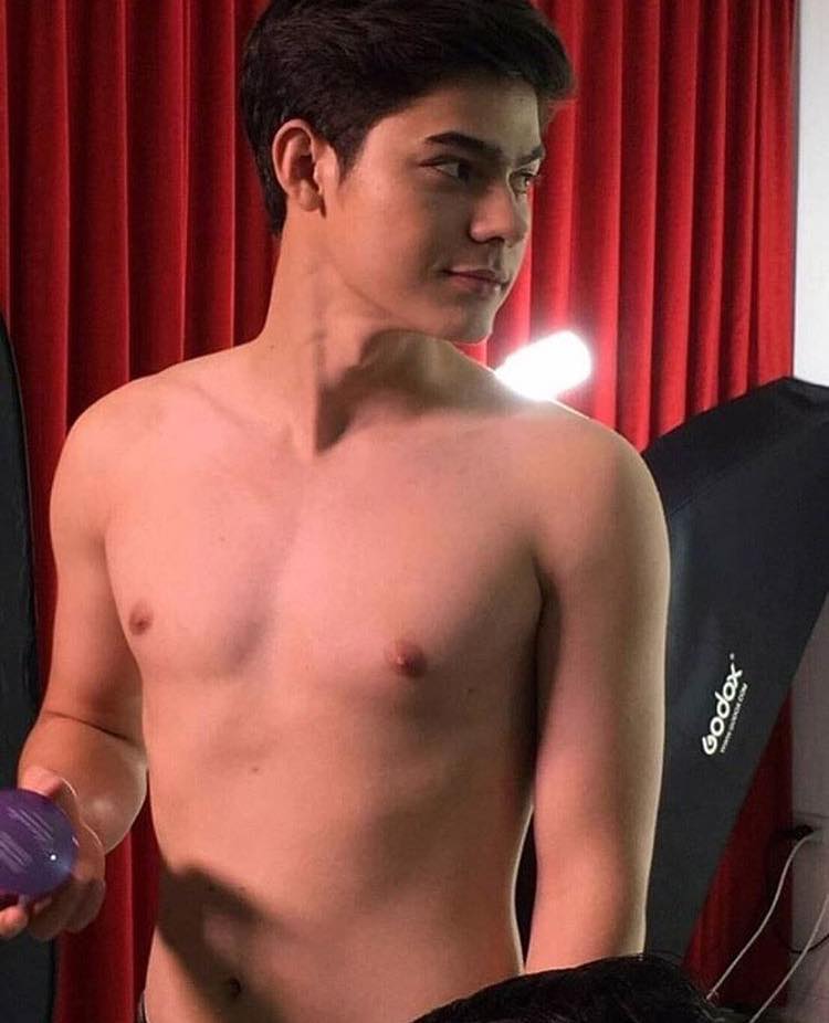 หล่อบ้างน่ารักบ้าง ๖๐
