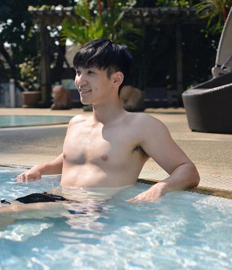 หล่อบ้างน่ารักบ้าง ๖๐