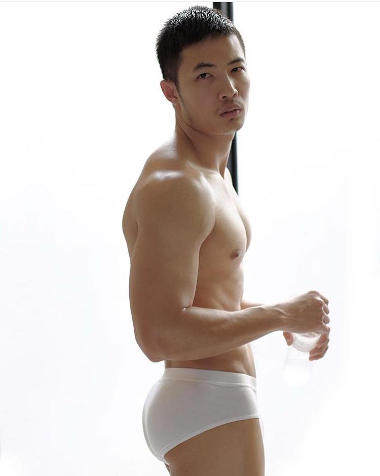 หล่อบ้างน่ารักบ้าง ๖๐
