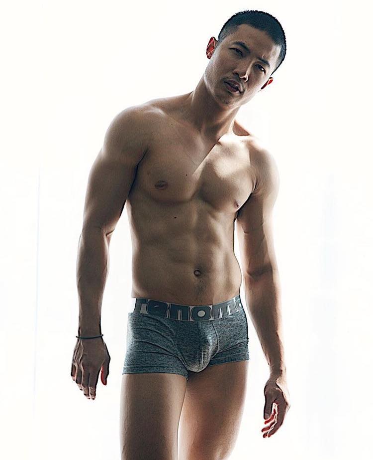 หล่อบ้างน่ารักบ้าง ๖๐