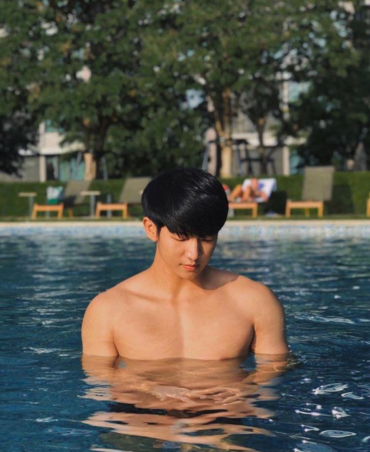หล่อบ้างน่ารักบ้าง ๖๐