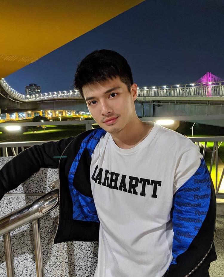 หล่อบ้างน่ารักบ้าง ๖๒