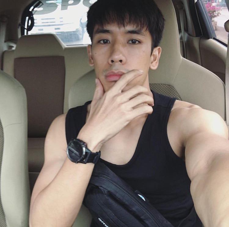 หล่อบ้างน่ารักบ้าง ๖๒