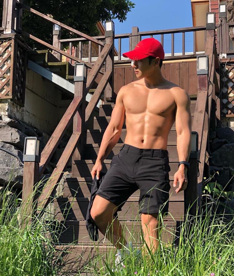 หล่อบ้างน่ารักบ้าง ๖๒