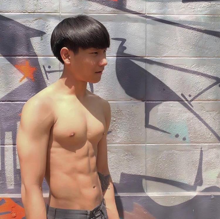 หล่อบ้างน่ารักบ้าง ๖๓