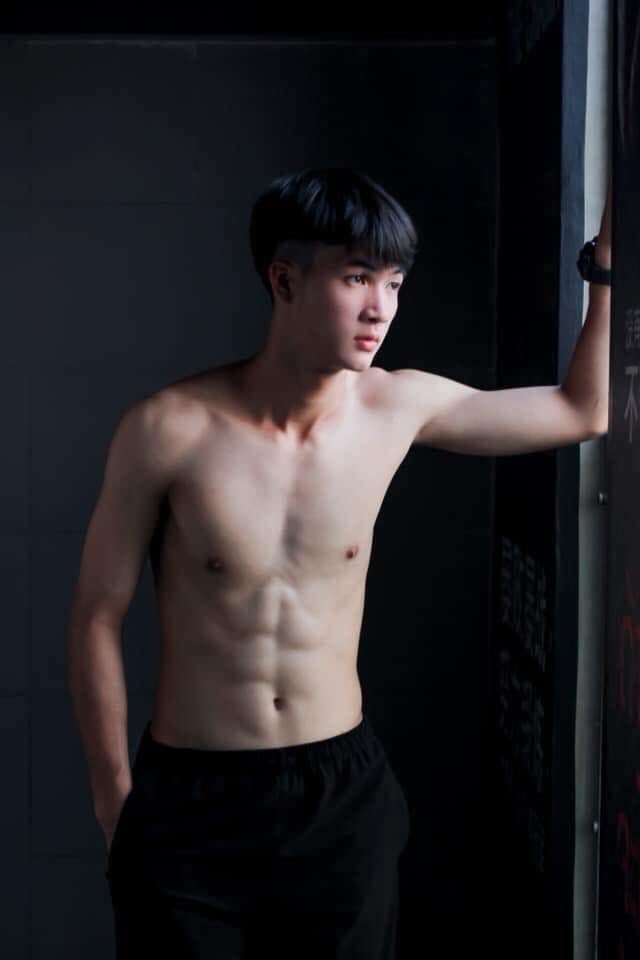 male body 122