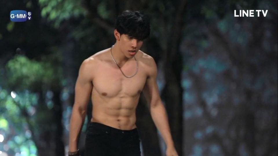 "ม่อน ธนัชชัย" ในซีรีส์ผู้ชายให้เช่า