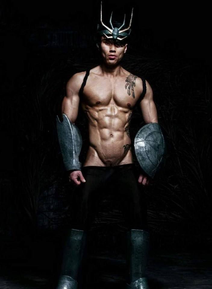 หนุ่มหล่อขึ้นปก 210