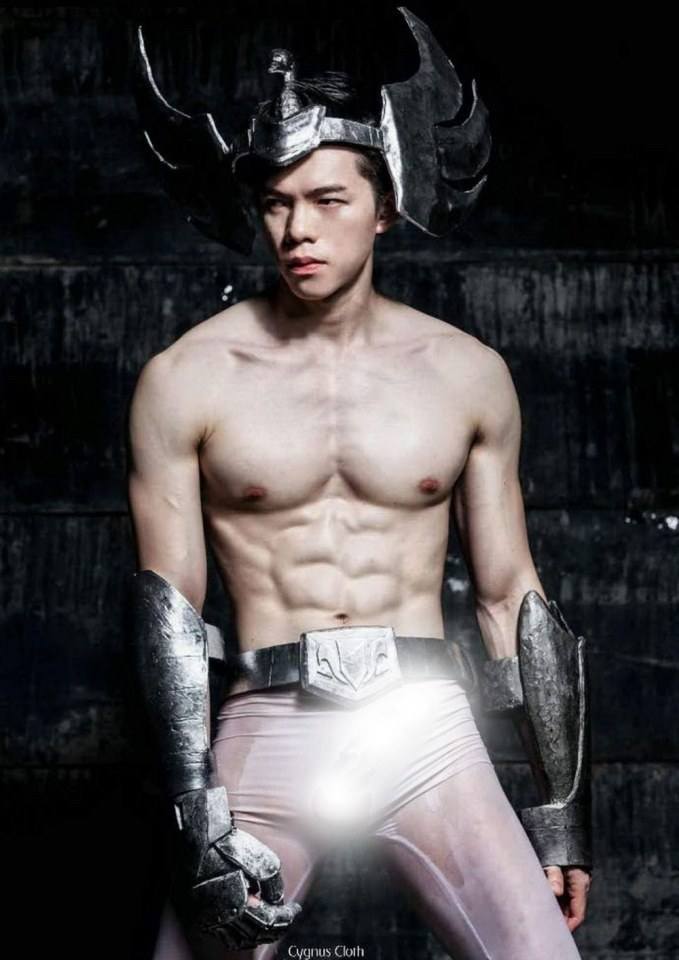 หนุ่มหล่อขึ้นปก 210
