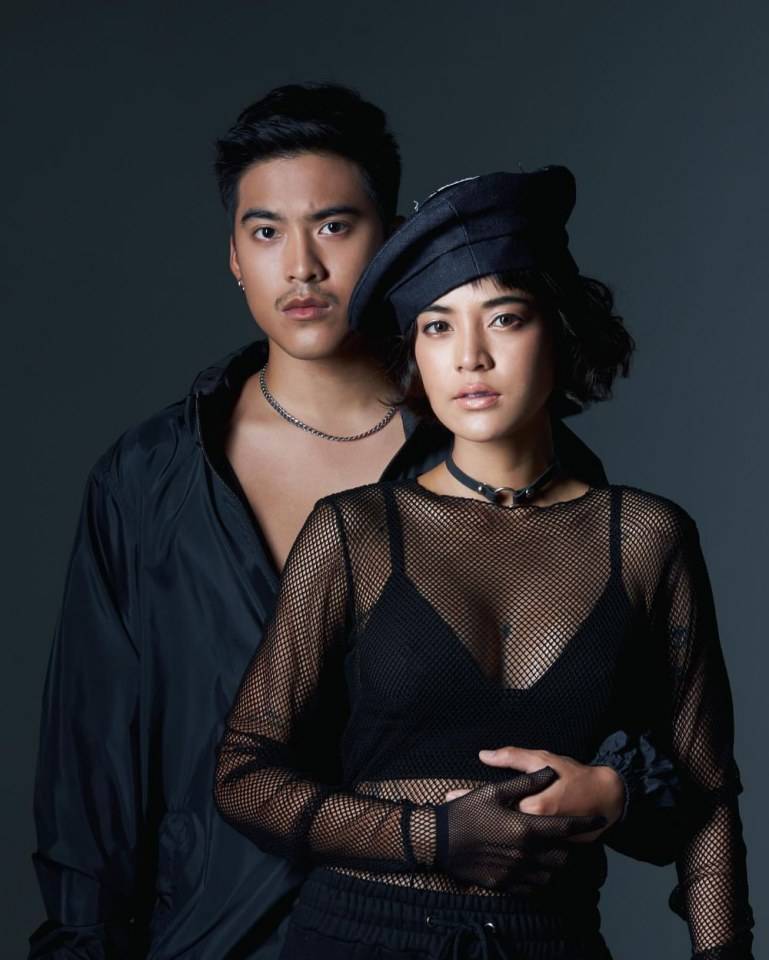 ภาพพรีเวดดิ้งคือเท่มากคร๊าาาา มีความคุมโทนเว่อ ฤกษ์ดีแต่งวันที่ 4 ก.ค.นี้จร้าาา