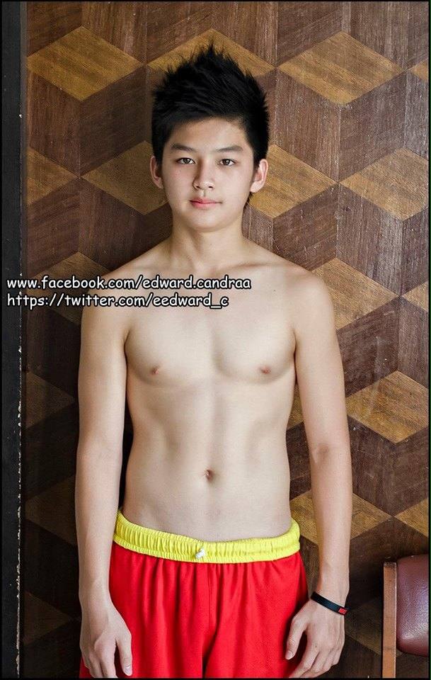 หล่อตั้งแต่เด็กเลยนะ