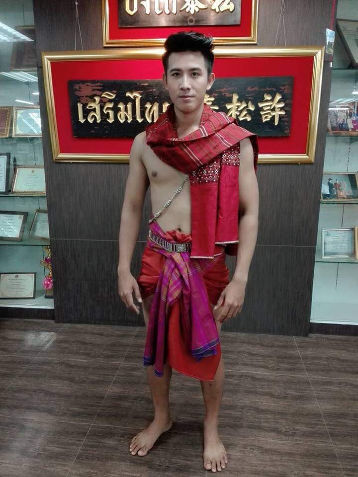 ดีต่อใจ#686น่ารัก..หนุ่มๆในชุดไทยๆ