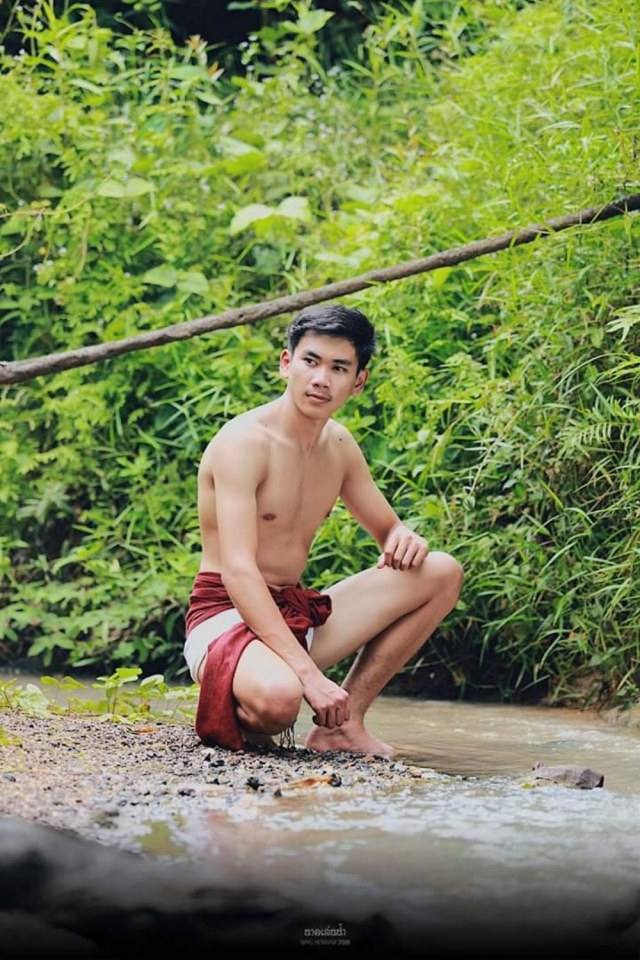ดีต่อใจ#686น่ารัก..หนุ่มๆในชุดไทยๆ
