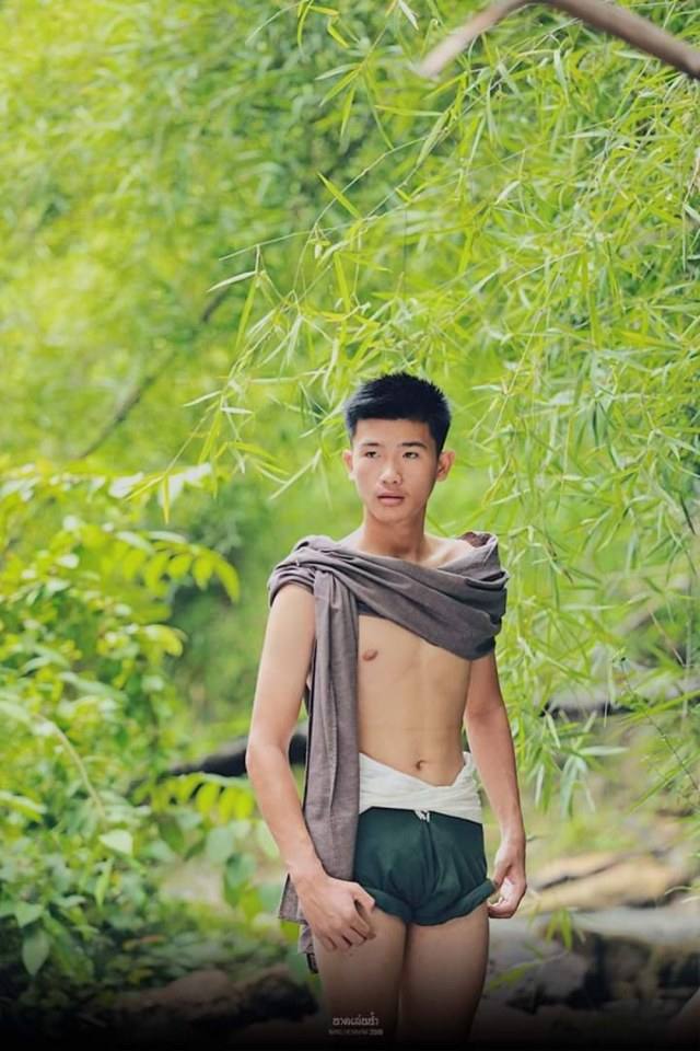 ดีต่อใจ#686น่ารัก..หนุ่มๆในชุดไทยๆ
