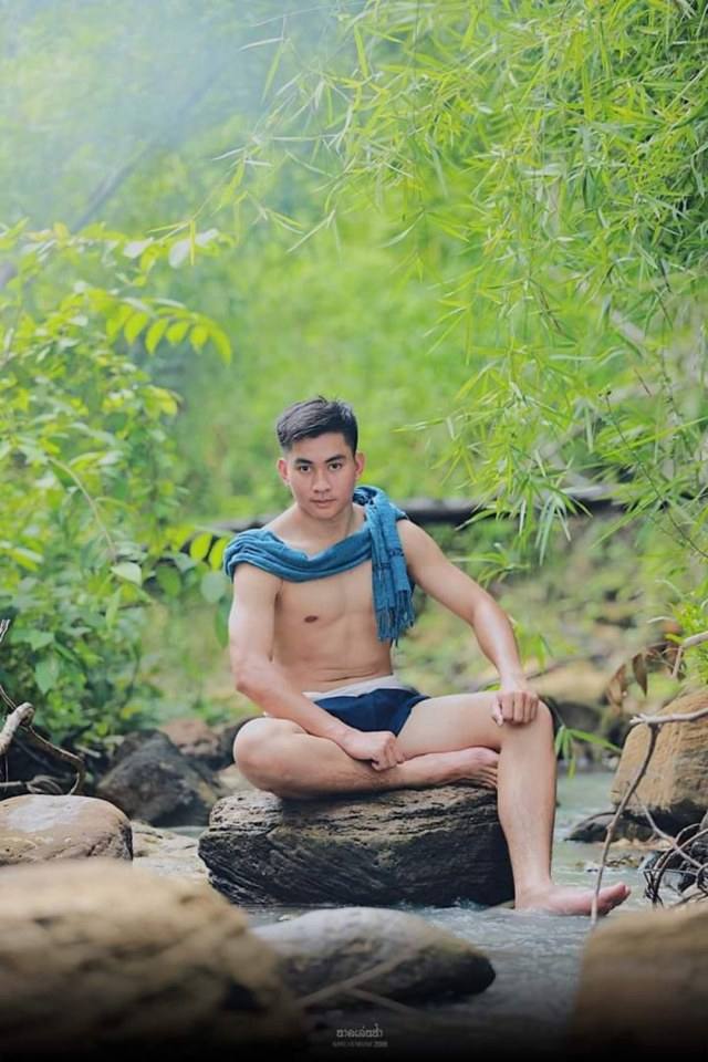 ดีต่อใจ#686น่ารัก..หนุ่มๆในชุดไทยๆ