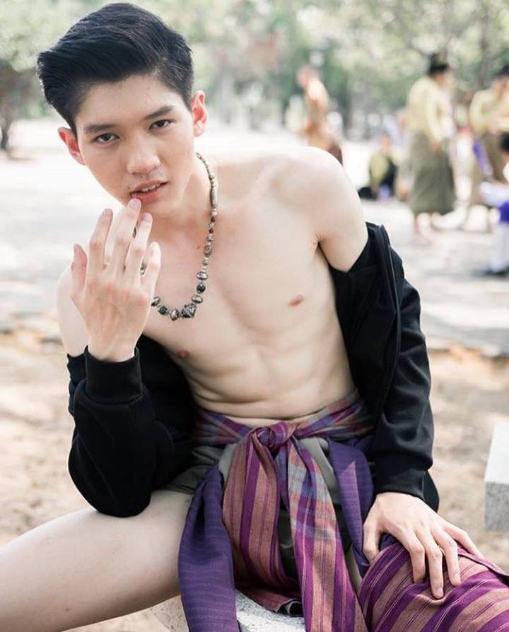 ดีต่อใจ#686น่ารัก..หนุ่มๆในชุดไทยๆ