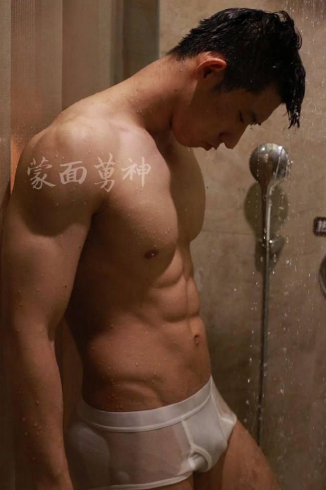 น้ำทะเลใสๆน่าเล่นจัง