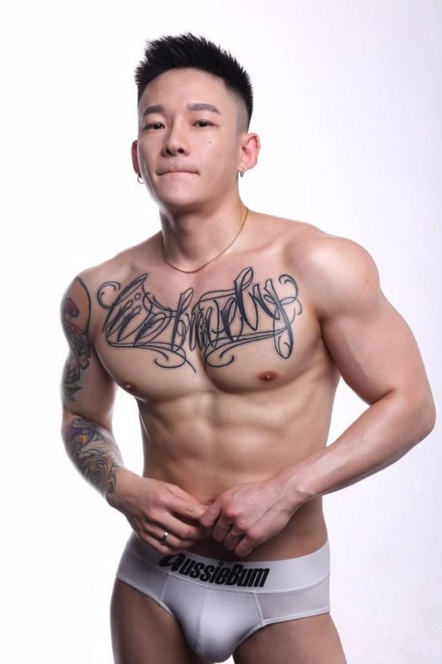 น้ำทะเลใสๆน่าเล่นจัง
