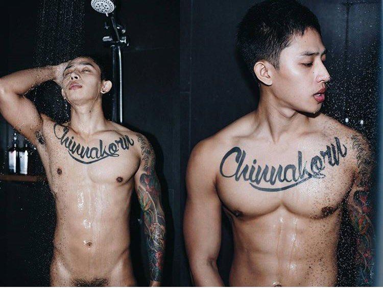 ยืนรอเธออยู่ตรงนี้นะ