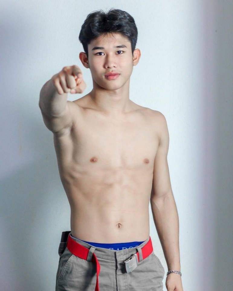 อยากรู้จังครับ
