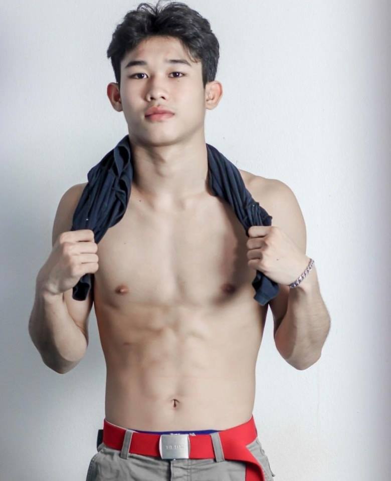 อยากรู้จังครับ