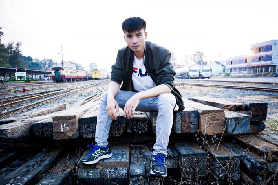 ฮิ้วว