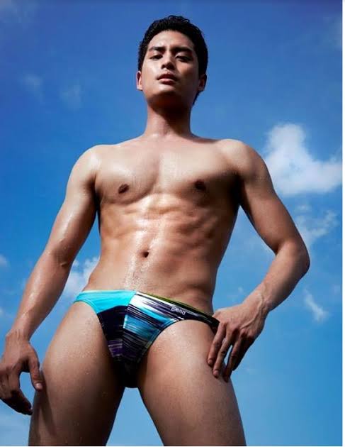 ปั้นจั่น
