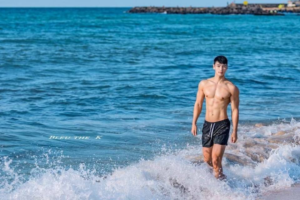 male body 161