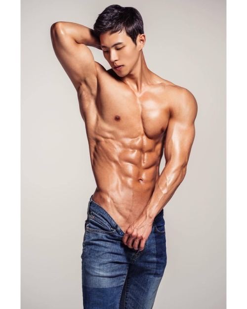 male body 162