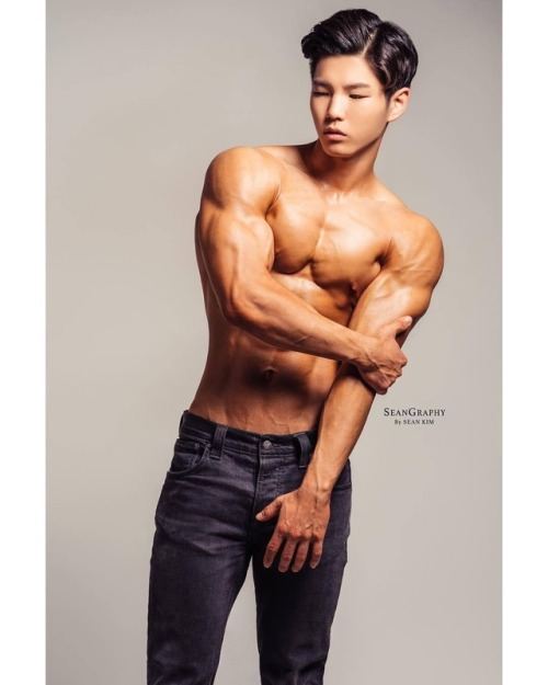 male body 162