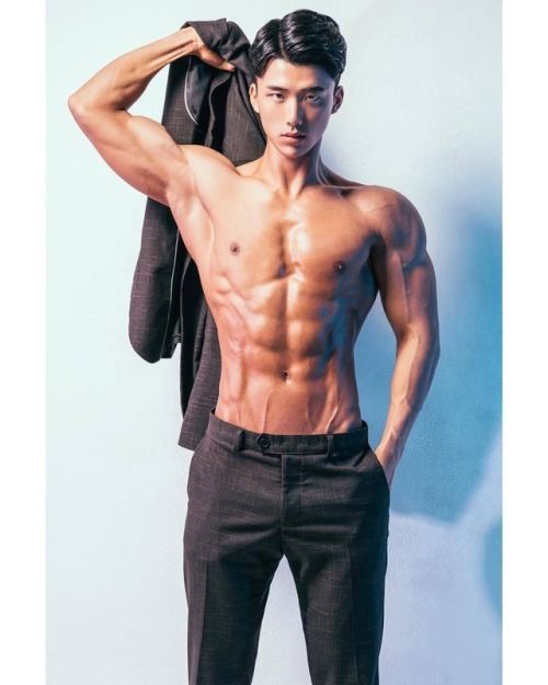 male body 162
