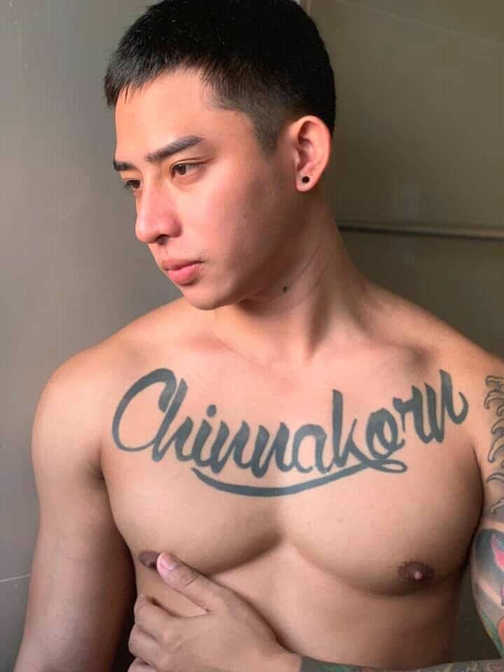 ชายแท้...หล่อล่ำ