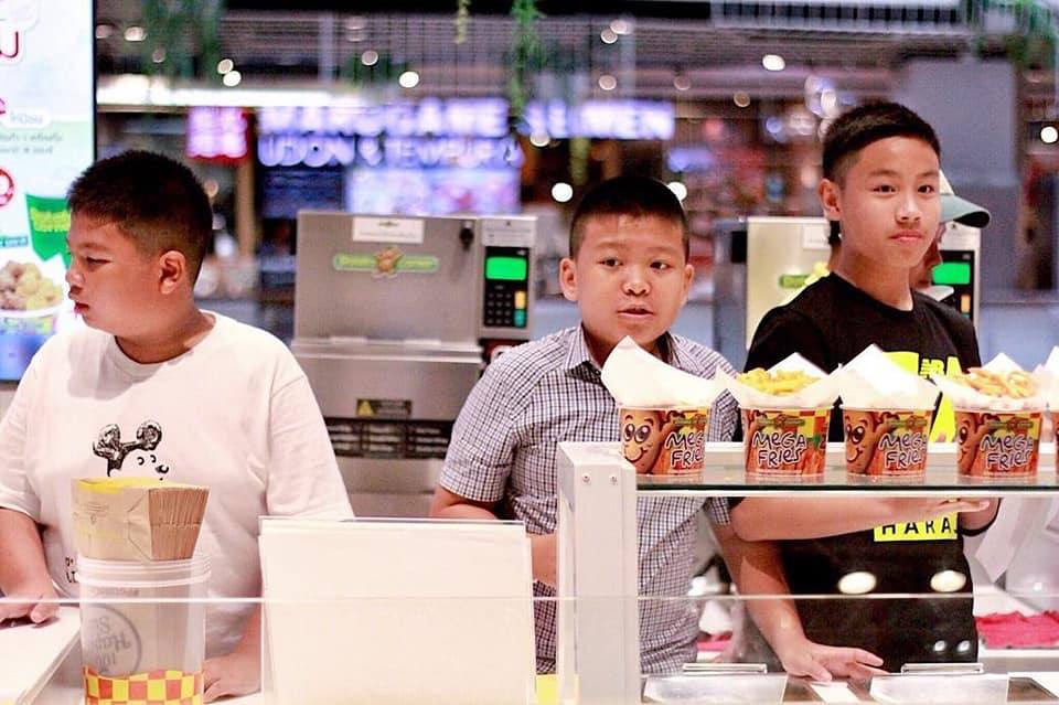 น้องมาร์ค.