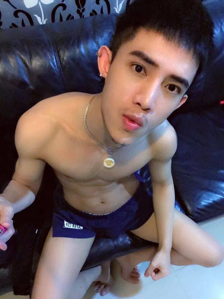 ใครมีรูปปัจจุบันของหนุ่มคนนี้บ้างครับ